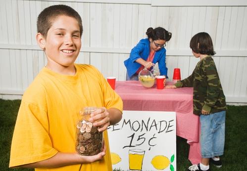 9 Ways for Your Kids to Make Money